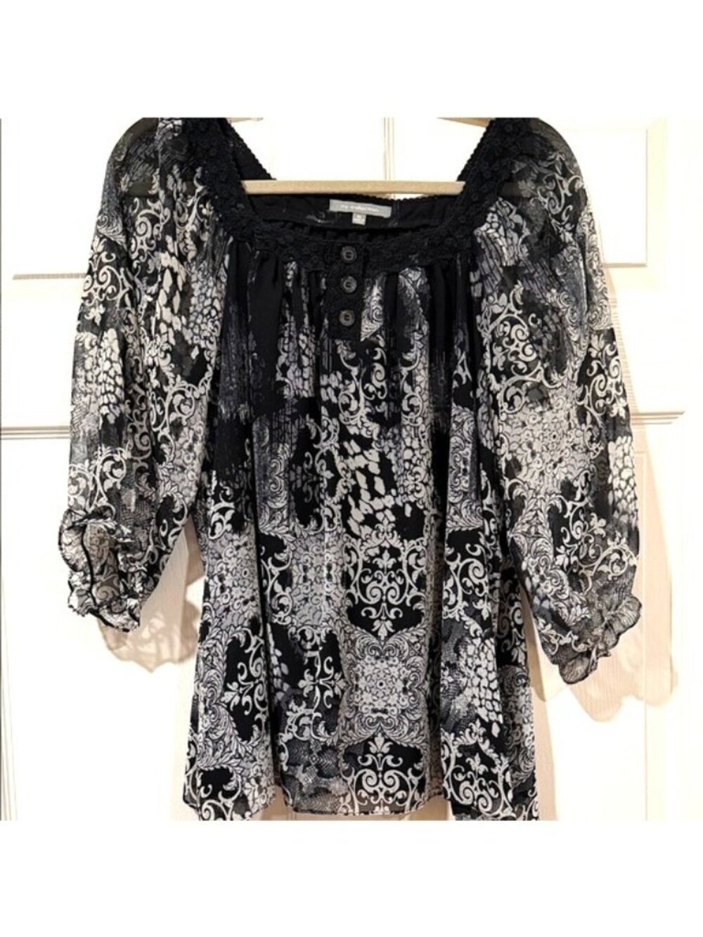 NY Collection Womens XL Black & White Sheer Peasant Top With Lace Neckline